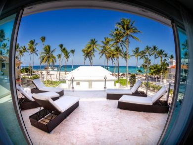 Luxury Eight Bedroom Vacation Beach Villa with Private Pool